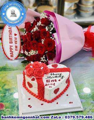 Combo Bánh Kem Và Hoa Tươi 07